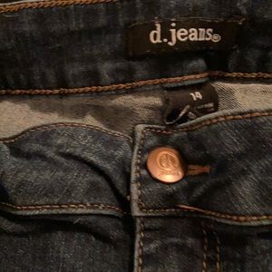 Crop jeans barely worn